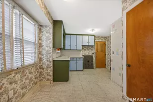 7 Richard Terrace, Waterbury, CT 06705 - Photo 8