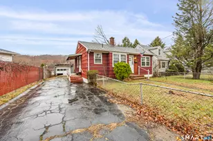 7 Richard Terrace, Waterbury, CT 06705 - Photo 2