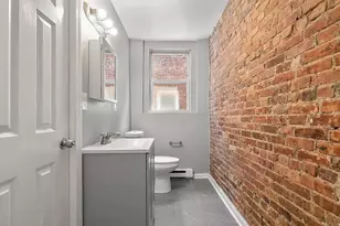 31 Whittier St, Bridgeport, CT 06605 - Photo 6