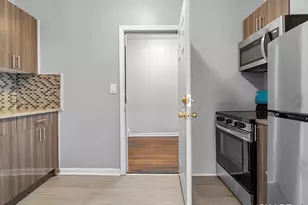 31 Whittier St, Bridgeport, CT 06605 - Photo 2