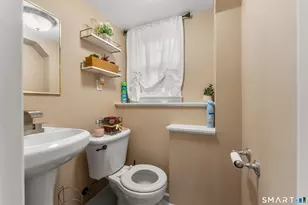 7 Plainfield Dr, Waterbury, CT 06708 - Photo 30