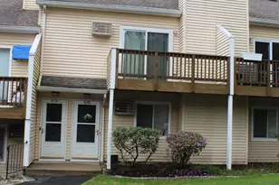 8 Rose Ln, Danbury, CT 06811 - Photo 2