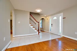 32 Cornfield Rd, Windsor, CT 06095 - Photo 6