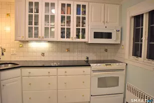 150 Black Point Rd, East Lyme, CT 06357 - Photo 8