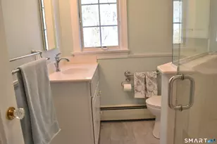 150 Black Point Rd, East Lyme, CT 06357 - Photo 16