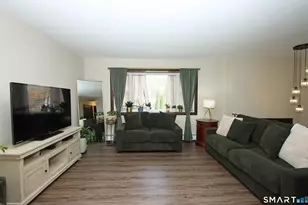 13 Twin Circle Rd, West Haven, CT 06516 - Photo 6