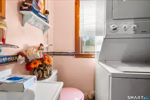 61 Elmer St, East Hartford, CT 06108 - Photo 12