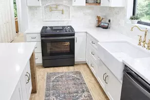 3 Finch Run, Avon, CT 06001 - Photo 6