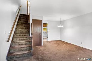 56 Elm St, Enfield, CT 06082 - Photo 6
