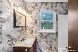 56 Elm St, Enfield, CT 06082 - Photo 26