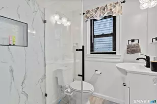 381 Quaker Ln S, West Hartford, CT 06119 - Photo 24