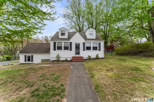 6 Prospect Dr, Newtown, CT 06470 - Photo 2