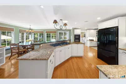 179 Lawrence Road, Fairfield, CT 06824 - Photo 12
