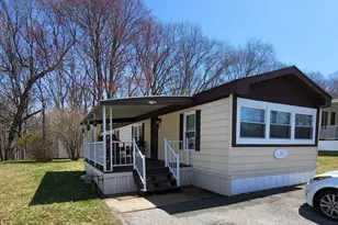 136 Hunters Rd, Norwich, CT 06360 - Photo 2