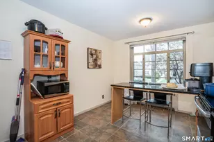 20 Outlook Ave, West Hartford, CT 06119 - Photo 10