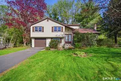 218 Woodland Avenue, Bloomfield, CT 06002 - Photo 1