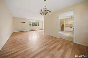 218 Woodland Ave, Bloomfield, CT 06002 - Photo 14