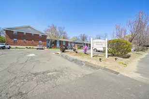 1000 Knapps Hwy, Fairfield, CT 06825 - Photo 18