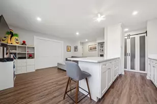 1000 Knapps Hwy, Fairfield, CT 06825 - Photo 8