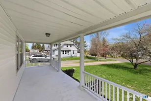30 Old Wolcott Rd, Bristol, CT 06010 - Photo 4
