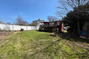 322 Clark Ave, Branford, CT 06405 - Photo 10