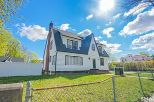 1210 Laurel Ave, Bridgeport, CT 06604 - Photo 2