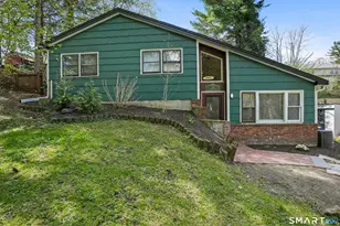 25 Oxford St, Bethel, CT 06801 - Photo 2