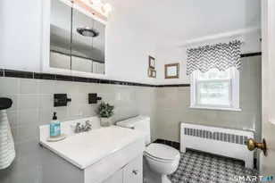 49 Foxridge Rd, West Hartford, CT 06107 - Photo 26