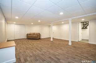 49 Foxridge Rd, West Hartford, CT 06107 - Photo 28