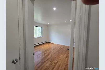 17 Loughran Avenue, Stamford, CT 06902 - Photo 6