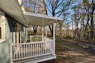 22 Pine St, Waterford, CT 06385 - Photo 2