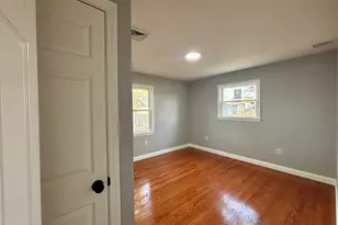 22 Pine St, Waterford, CT 06385 - Photo 20