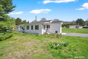 39 Old Wood Rd, Mansfield, CT 06268 - Photo 2