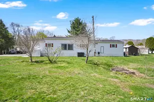 39 Old Wood Rd, Mansfield, CT 06268 - Photo 4