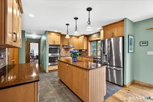 24 Country Way, Wallingford, CT 06492 - Photo 8