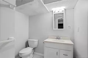 80 Ridgewood Ave, Stamford, CT 06907 - Photo 28