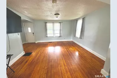6-8 Vose Street, Ansonia, CT 06401 - Photo 18