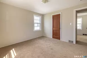 150 Trumbull Ave, Bridgeport, CT 06606 - Photo 16