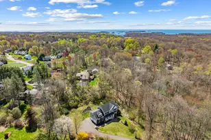 21 Fir Tree Dr N, Branford, CT 06405 - Photo 2