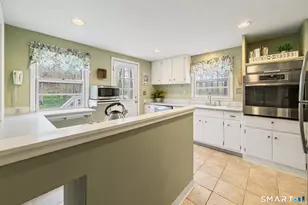 34 Lynn Dr, Monroe, CT 06468 - Photo 12