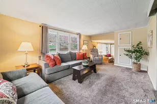 34 Lynn Dr, Monroe, CT 06468 - Photo 4