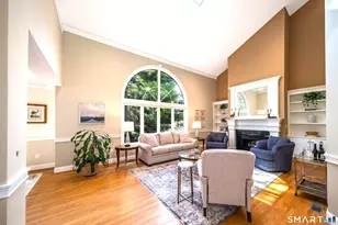 5 Boxwood Cir, Avon, CT 06001 - Photo 2