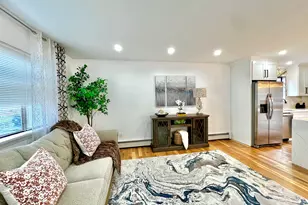 25 Wallace St, Shelton, CT 06484 - Photo 8