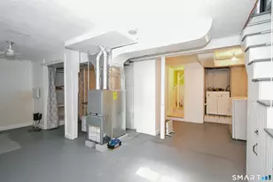 35 Sequin St, Hartford, CT 06106 - Photo 18