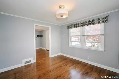 35 Sequin Street, Hartford, CT 06106 - Photo 6