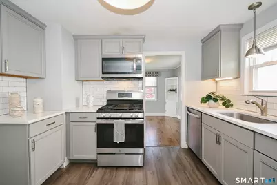 35 Sequin Street, Hartford, CT 06106 - Photo 8