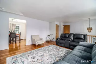 16 Chestnut Dr, Derby, CT 06418 - Photo 8
