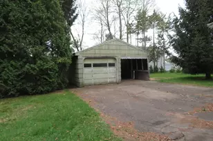 130 Woodland St, Manchester, CT 06042 - Photo 2