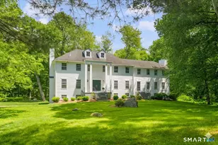 171 Proprietors Crossing, New Canaan, CT 06840 - Photo 2