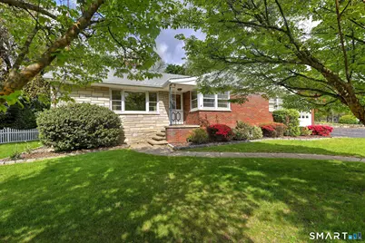 110 Beauvue Terrace, Bridgeport, CT 06606 - Photo 6